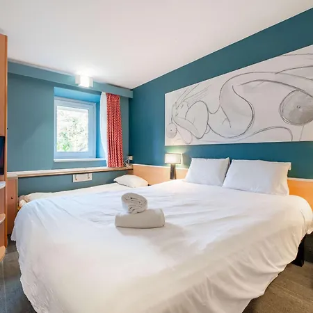 Otel Ibis Antibes Sophia-antipolis 3*